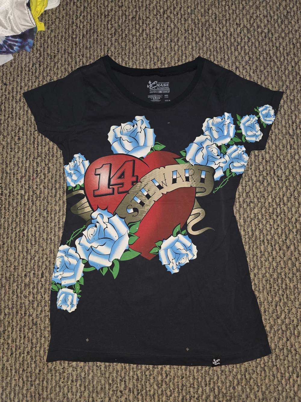 Y2k Chase Authentics Black Tee with Red Heart & Blue Roses